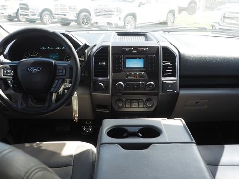 Used 2018 Ford F150 XLT AWD/4WD image 17