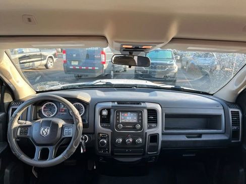 Used 2019 RAM 1500 Express w/ Express Value Package AWD/4WD image 10