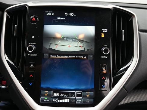 Used 2024 Subaru Ascent Premium w/ Convenience Package image 18