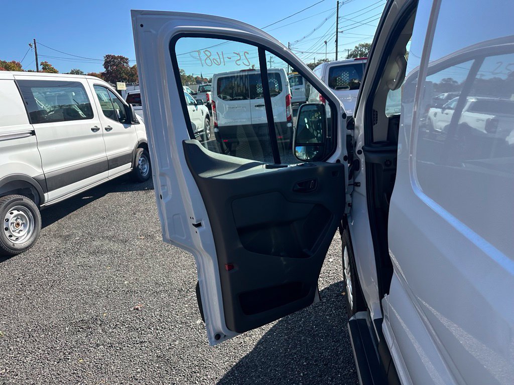 Used 2025 Ford Transit 250 Low Roof w/ Exterior Upgrade Package RWD image 13
