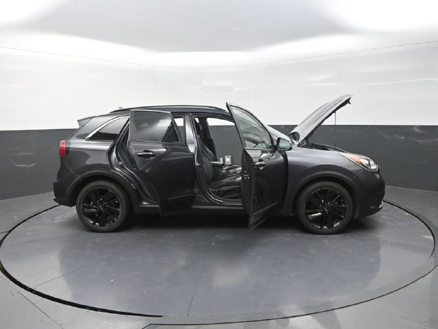 Used 2018 Kia Niro EX w/ EX Touring Graphite Edition FWD image 46