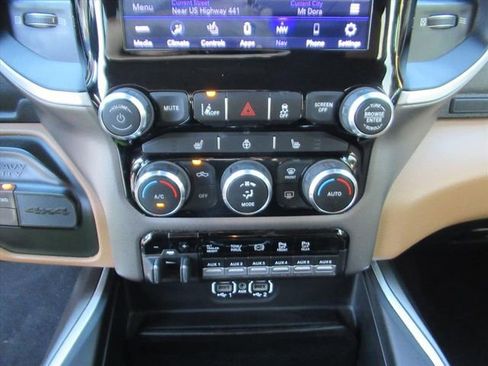 Used 2020 RAM 3500 Big Horn w/ Level 2 Equipment Group image 26