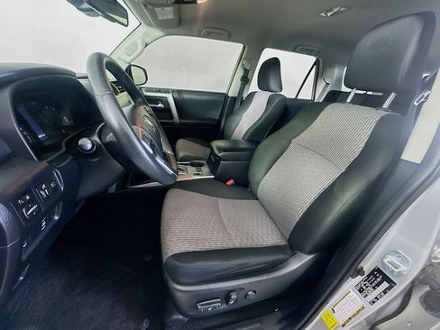 Used 2021 Toyota 4Runner SR5 AWD/4WD image 13