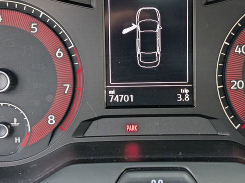 Used 2019 Volkswagen Jetta R-Line FWD image 24