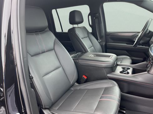 Used 2023 Chevrolet Suburban RST w/ Sport Performance Package AWD/4WD image 15