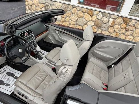 Used 2009 Volkswagen Eos Lux image 32