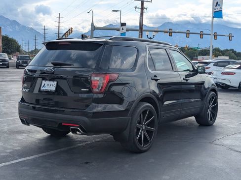 Used 2016 Ford Explorer Sport AWD/4WD image 4