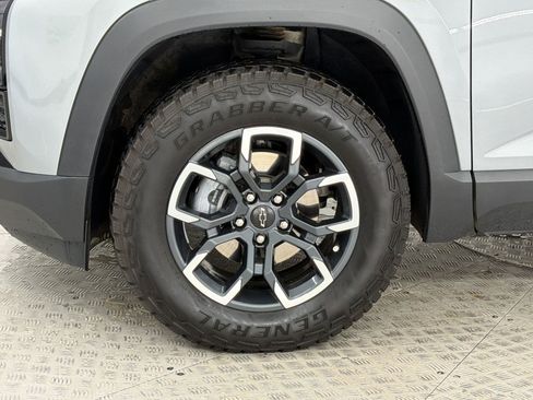 Used 2026 Chevrolet Equinox ACTIV w/ Convenience Package III FWD image 12