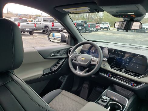 New 2026 Chevrolet Equinox LT image 39