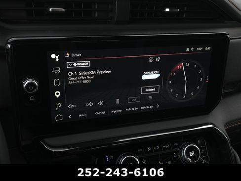 Used 2025 GMC Sierra 1500 AT4 w/ AT4 Premium Package AWD/4WD image 15