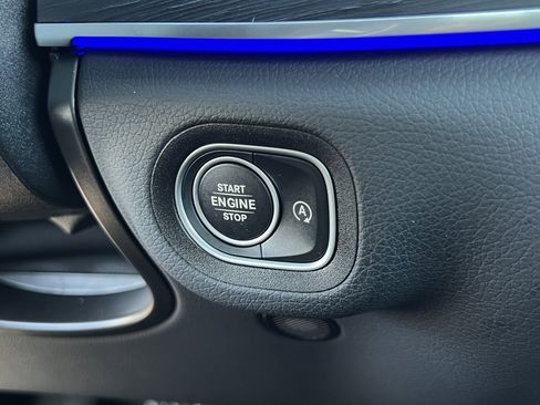 Used 2025 Mercedes-Benz GLE 350 4MATIC image 24