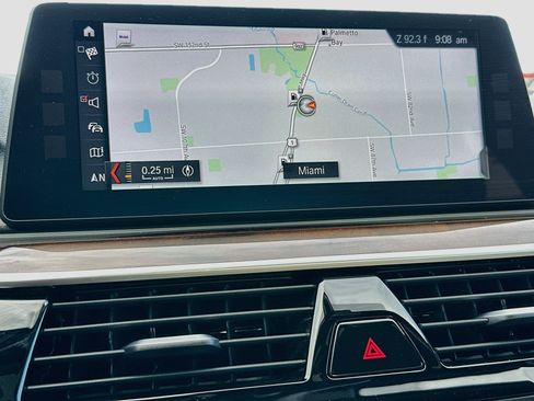Used 2017 BMW 540i RWD image 13