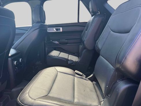 Used 2020 Ford Explorer Limited AWD/4WD image 10