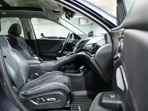 Used 2019 Acura RDX AWD w/ Advance Package image 22