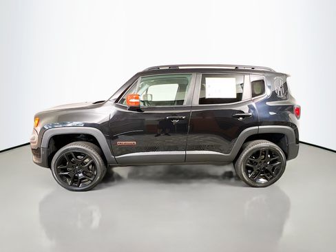 Used 2020 Jeep Renegade Latitude AWD/4WD image 9