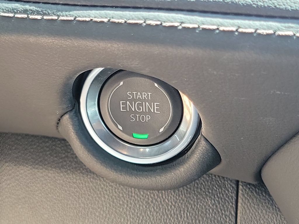 Used 2026 Chevrolet Suburban LS RWD image 17