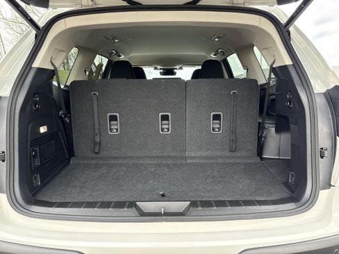 Certified 2025 Subaru Ascent Premium AWD/4WD image 12