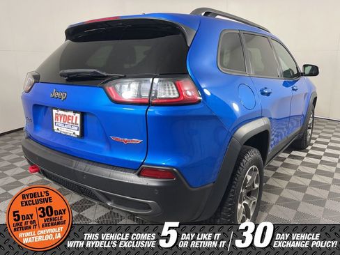 Used 2020 Jeep Cherokee Trailhawk image 5