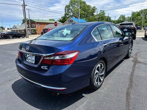 Used 2016 Honda Accord EX image 8
