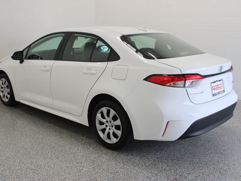 Used 2024 Toyota Corolla LE FWD image 9