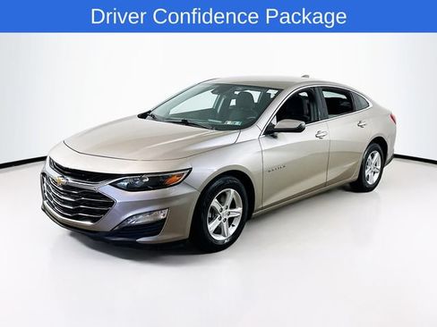 Used 2024 Chevrolet Malibu LT FWD image 3