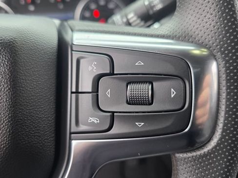 Used 2025 Chevrolet Blazer LT FWD image 26