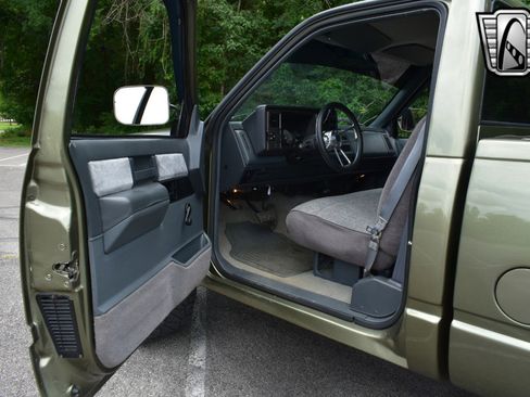 Used 1989 GMC Sierra 1500 4x4 Regular Cab image 16