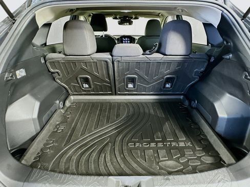 Used 2024 Subaru Crosstrek 2.0i Premium image 28