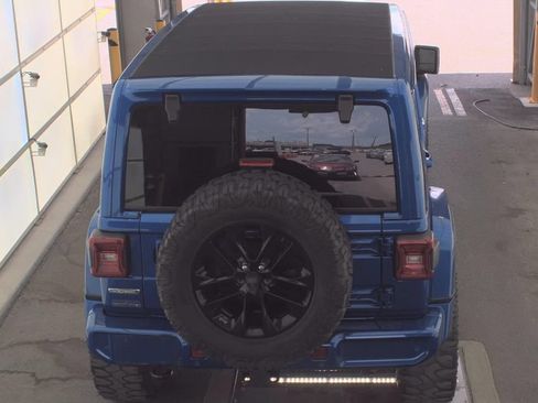 Used 2020 Jeep Wrangler Unlimited Sahara AWD/4WD image 5