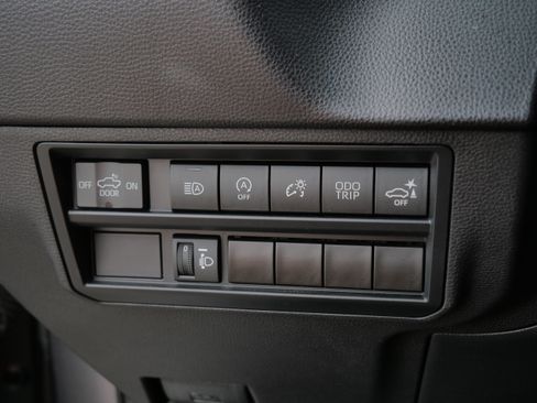 Used 2024 Toyota Tundra SR5 w/ SR5 Convenience Package AWD/4WD image 27