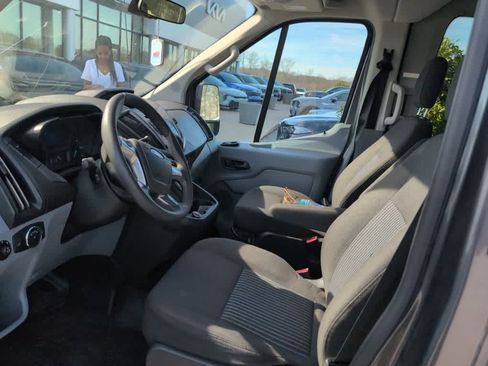 Used 2018 Ford Transit 350 XLT image 7