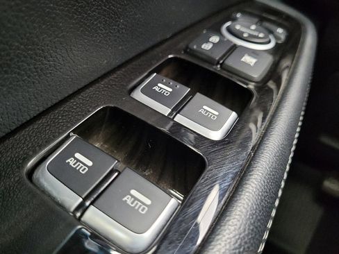 Used 2019 Kia Sorento FWD image 27