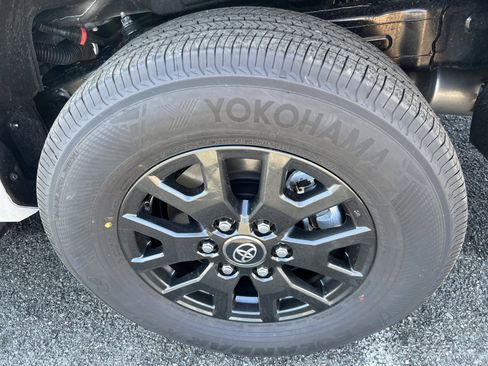 New 2026 Toyota 4Runner SR5 image 6