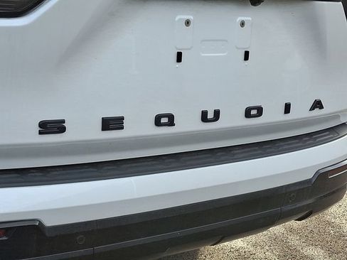 Certified 2024 Toyota Sequoia Platinum AWD/4WD image 31