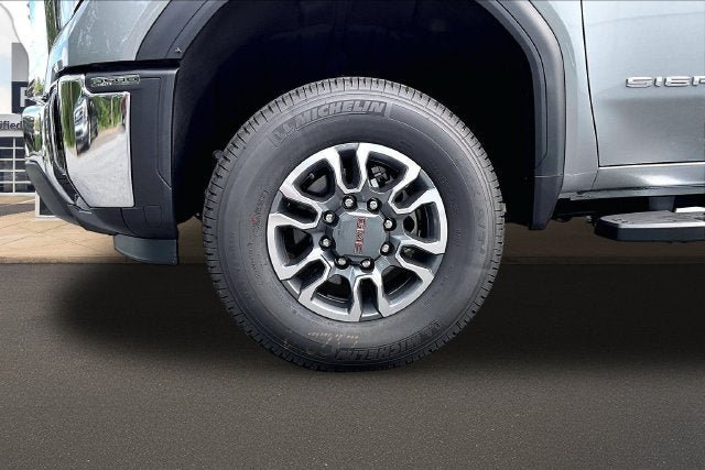 New 2026 GMC Sierra 3500 SLT w/ SLT Premium Package AWD/4WD image 13