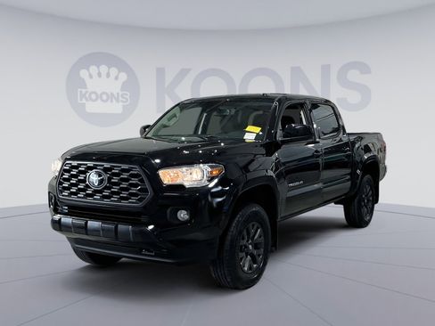Used 2021 Toyota Tacoma SR5 AWD/4WD image 1