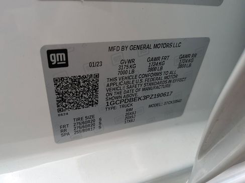 Used 2023 Chevrolet Silverado 1500 Custom w/ LPO, Dark Essentials Package image 31