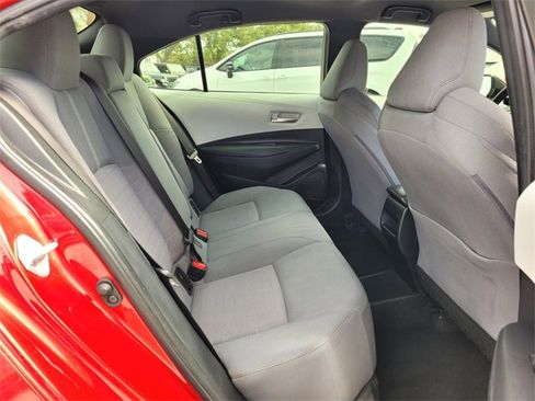 Used 2021 Toyota Corolla SE image 16