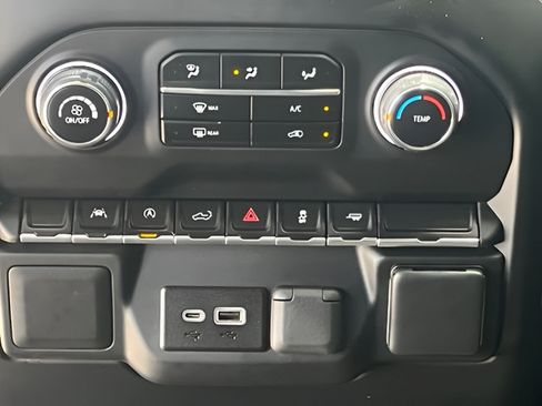 Used 2023 Chevrolet Silverado 1500 Custom RWD image 26
