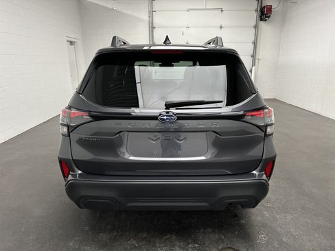 Used 2026 Subaru Forester Premium AWD/4WD image 6