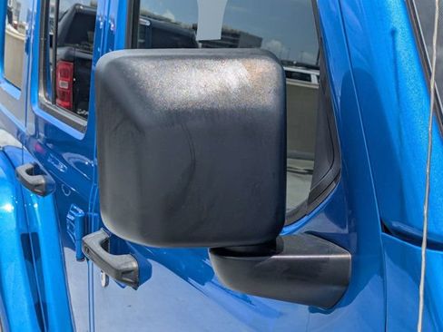 Used 2021 Jeep Wrangler Unlimited Rubicon AWD/4WD image 11