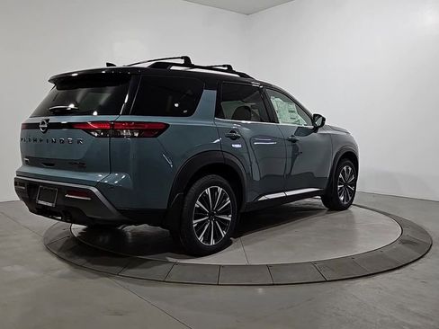 New 2026 Nissan Pathfinder Platinum image 5