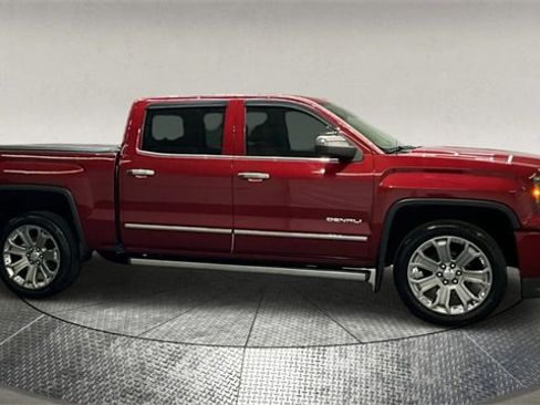Used 2018 GMC Sierra 1500 Denali w/ Denali Ultimate Package image 9