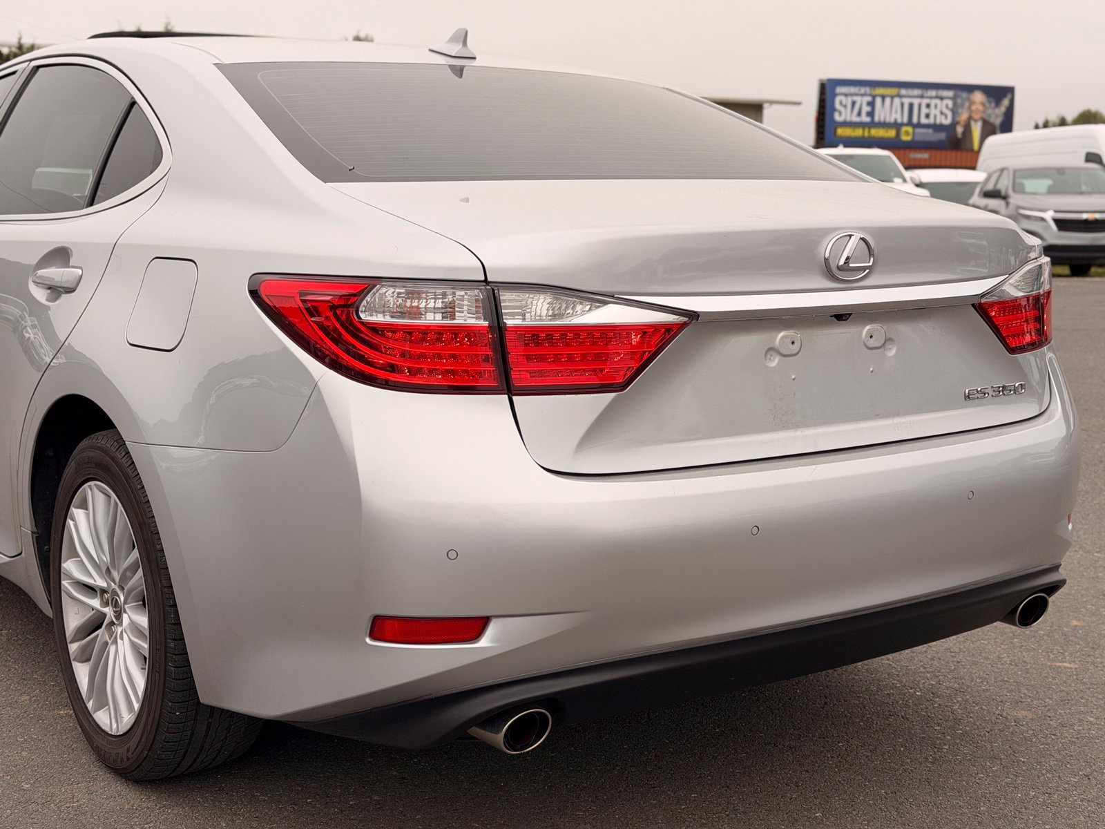 Used 2014 Lexus ES 350 w/ Luxury Package FWD image 5