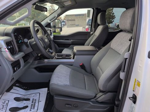 New 2026 Ford F250 XLT image 5