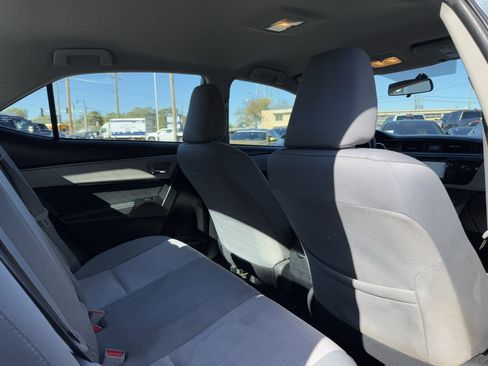 Used 2015 Toyota Corolla LE image 30
