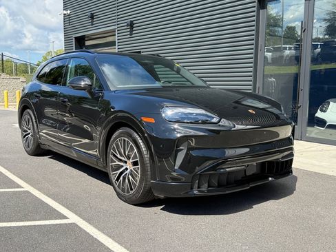 New 2026 Porsche Cayenne S AWD/4WD image 9
