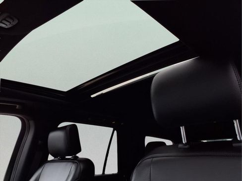 Used 2020 Ford Expedition XLT w/ Equipment Group 202A image 16