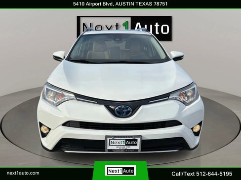 Used 2018 Toyota RAV4 XLE image 8