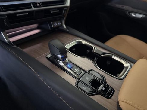 Certified 2025 Lexus RX 350 Premium Plus w/ Accessory Package image 18